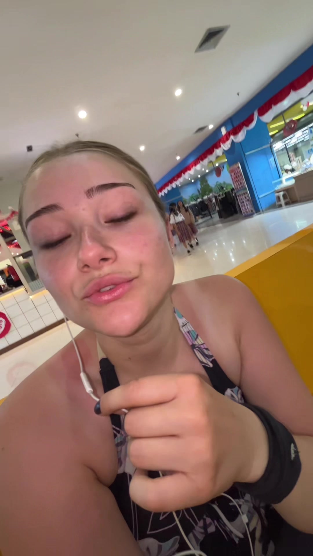 @isabellajuliee