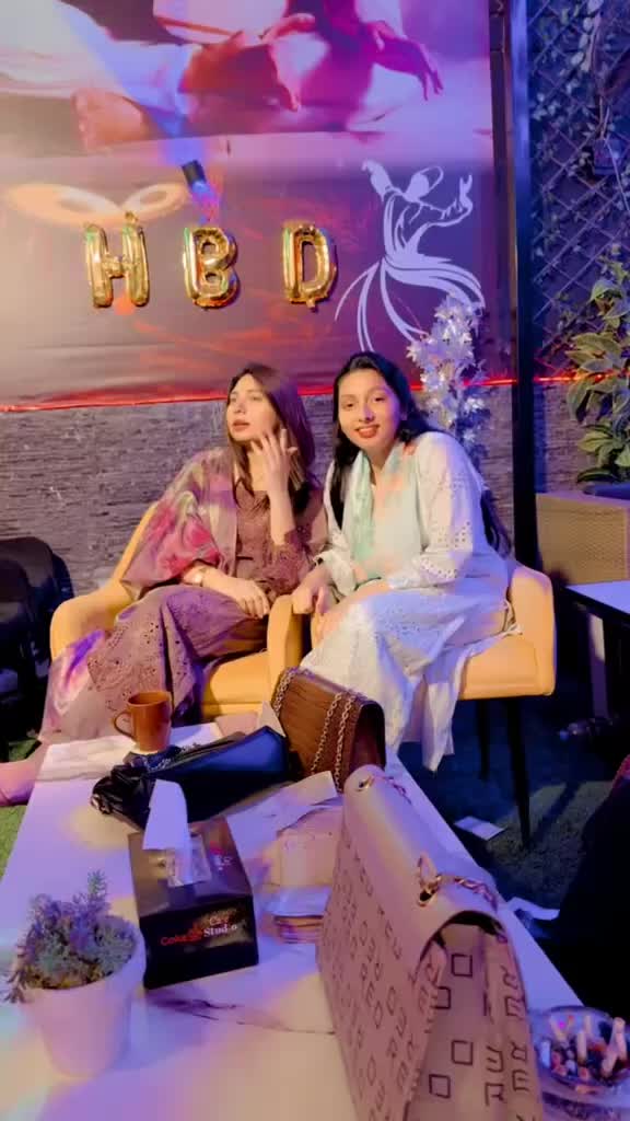 @🧚♀️Urooj pari🧚♀️