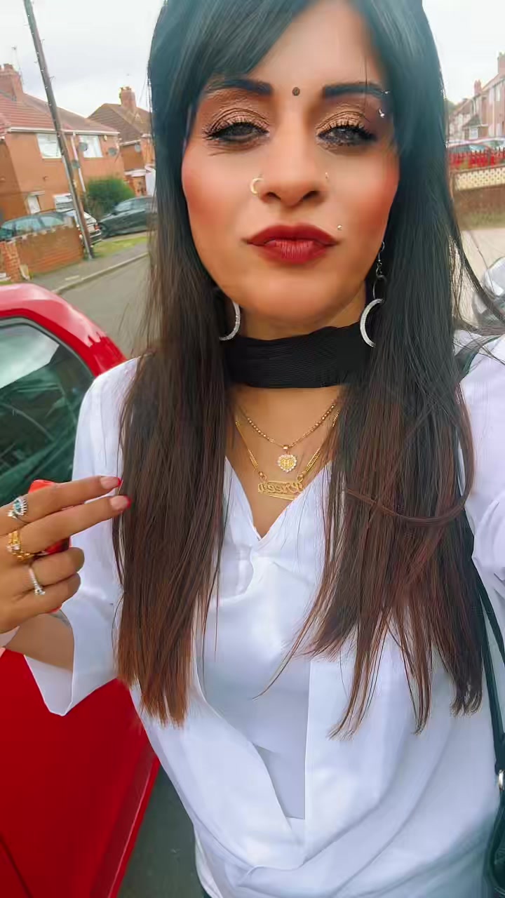 @ⁱᵐ͟͟͞͞☞🇬🇧𝕌𝕂 𝕊𝕙𝕖𝕣𝕟𝕚🐅