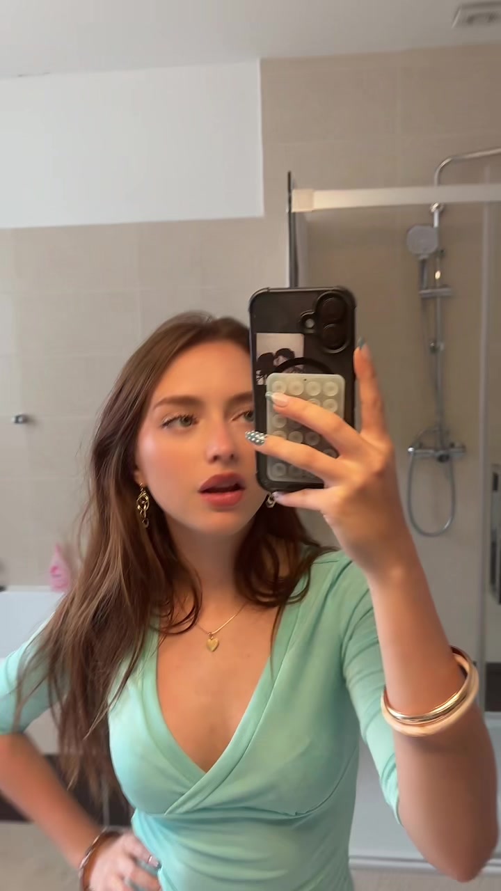 @LIZ