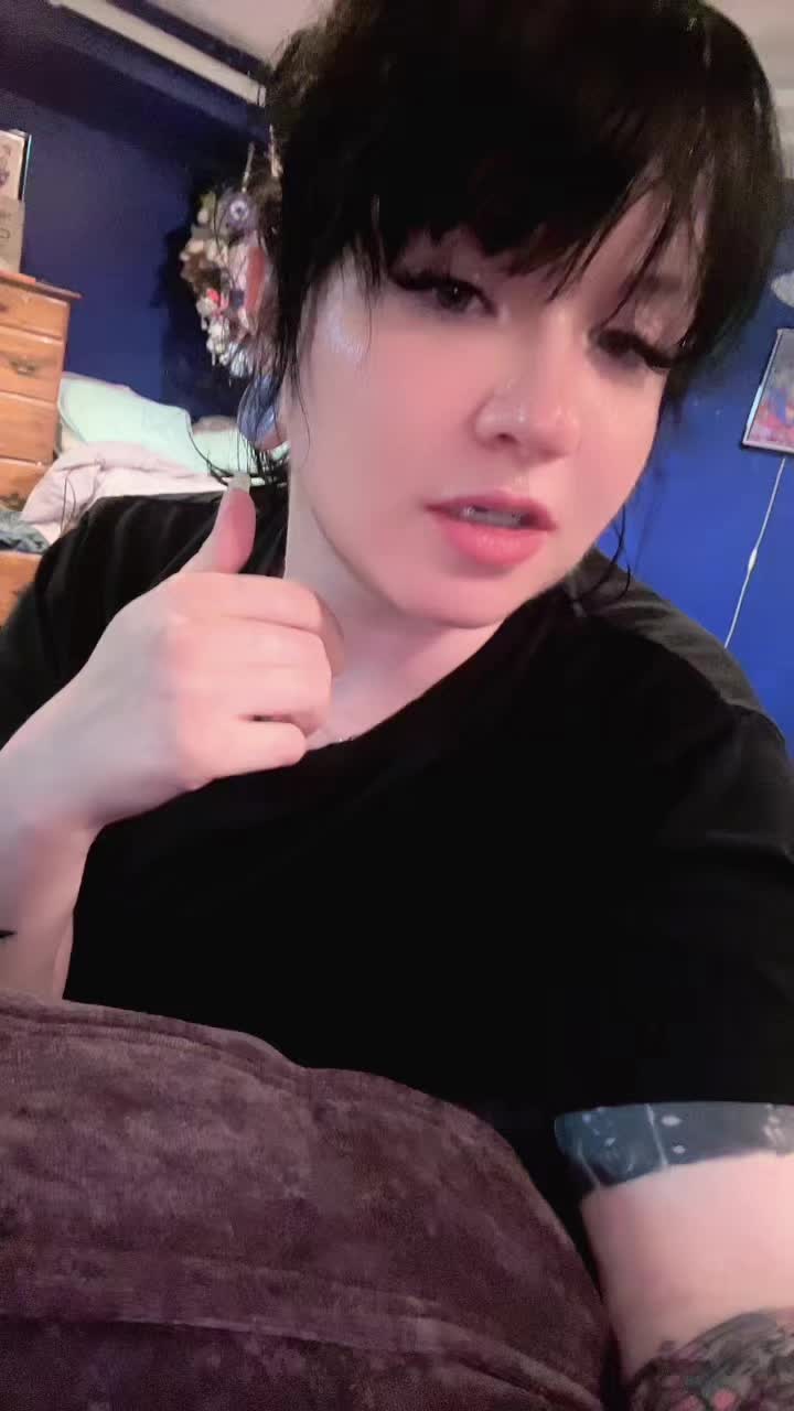 @mars as a girl ❤️🔥