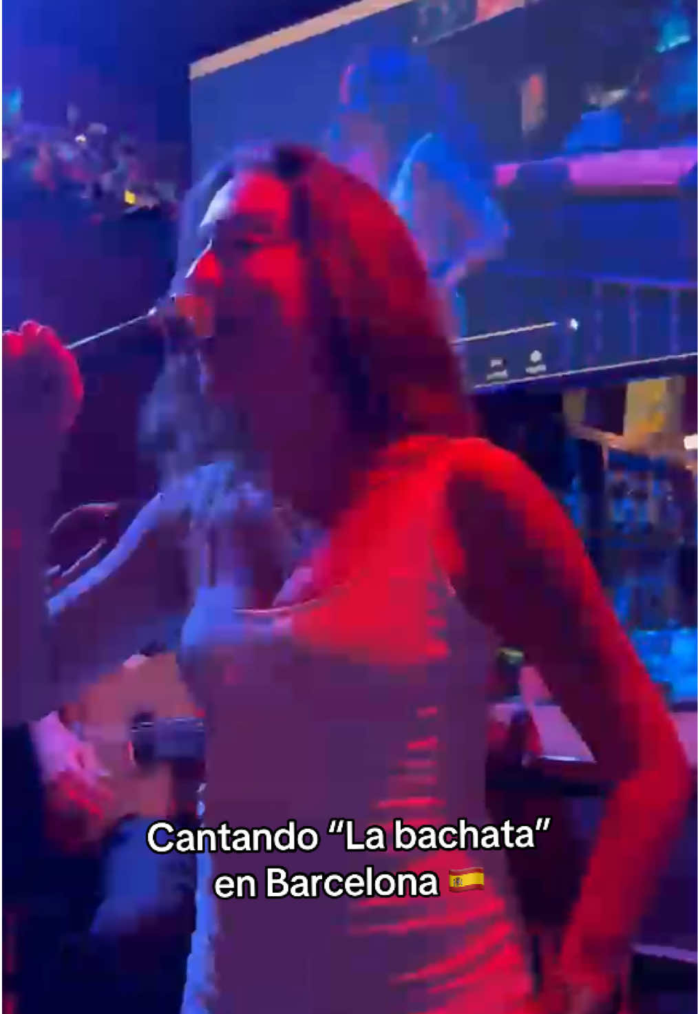 @laauraalos