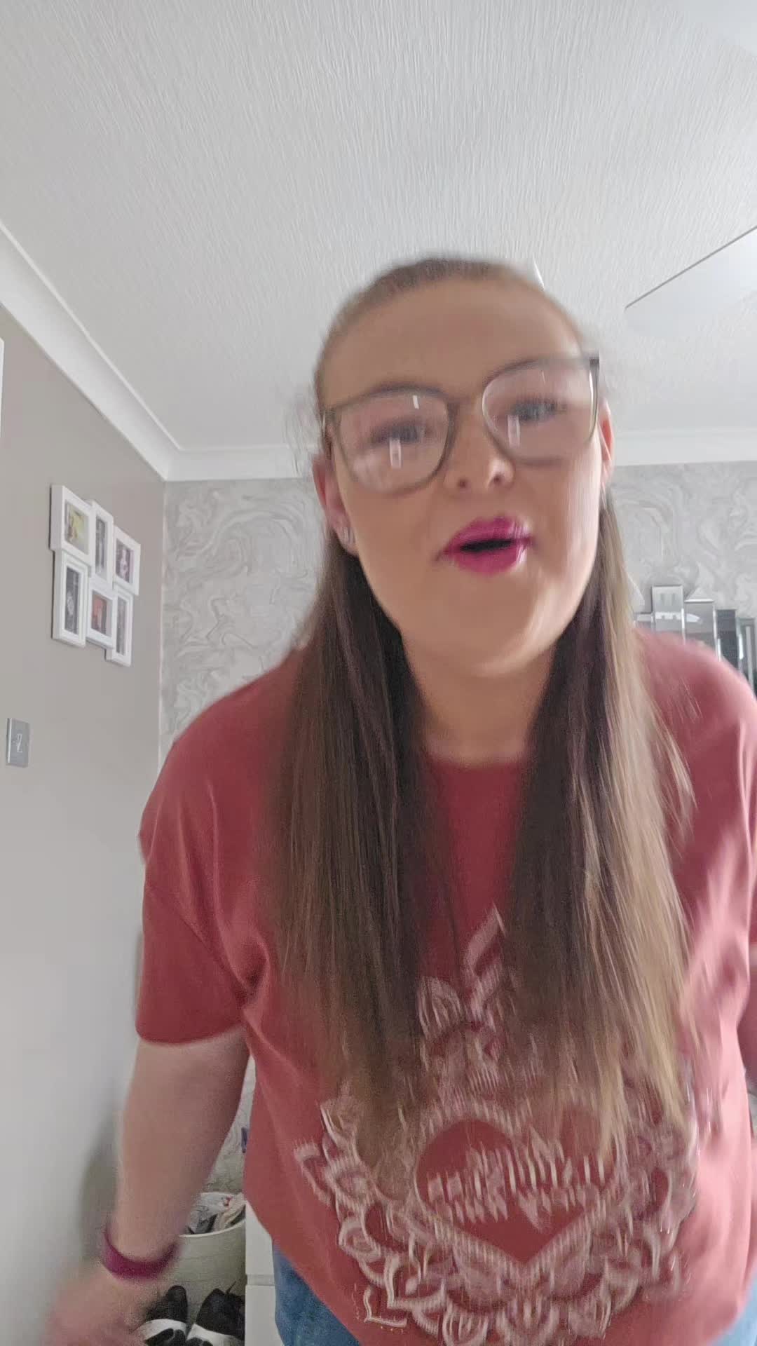 @Caoimhè (Keva)🌸🦋
