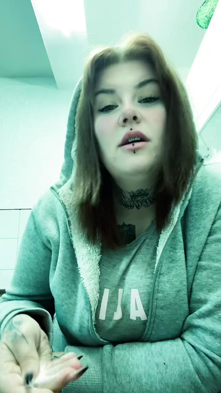 @Carolyn🇩🇪🦅