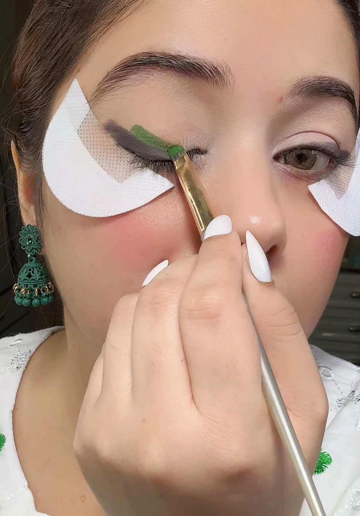 @Maira Khan