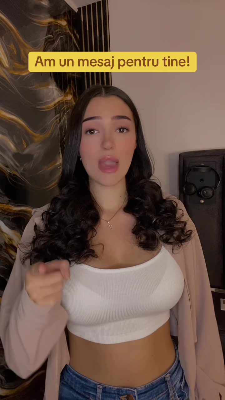 @Cătălina💖