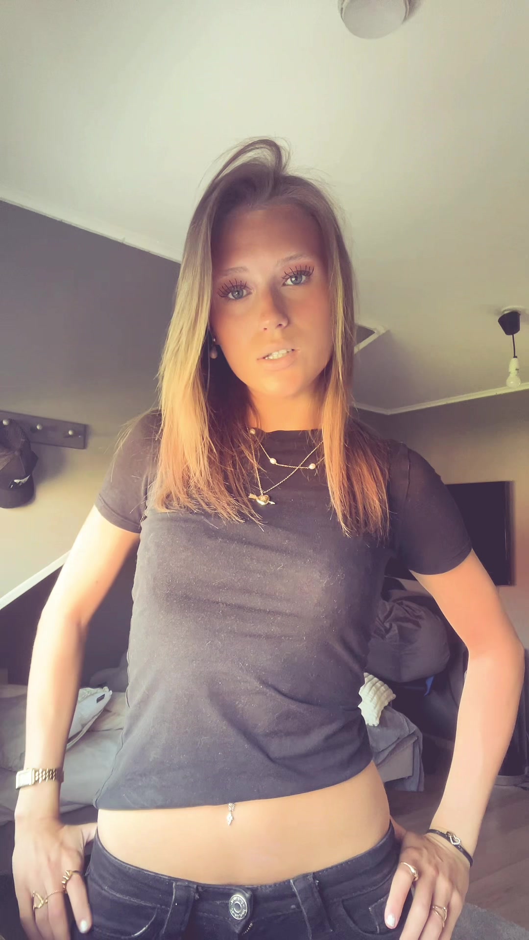@😽