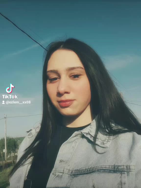 @Ö𝑧𝑙𝑒𝑚🦋