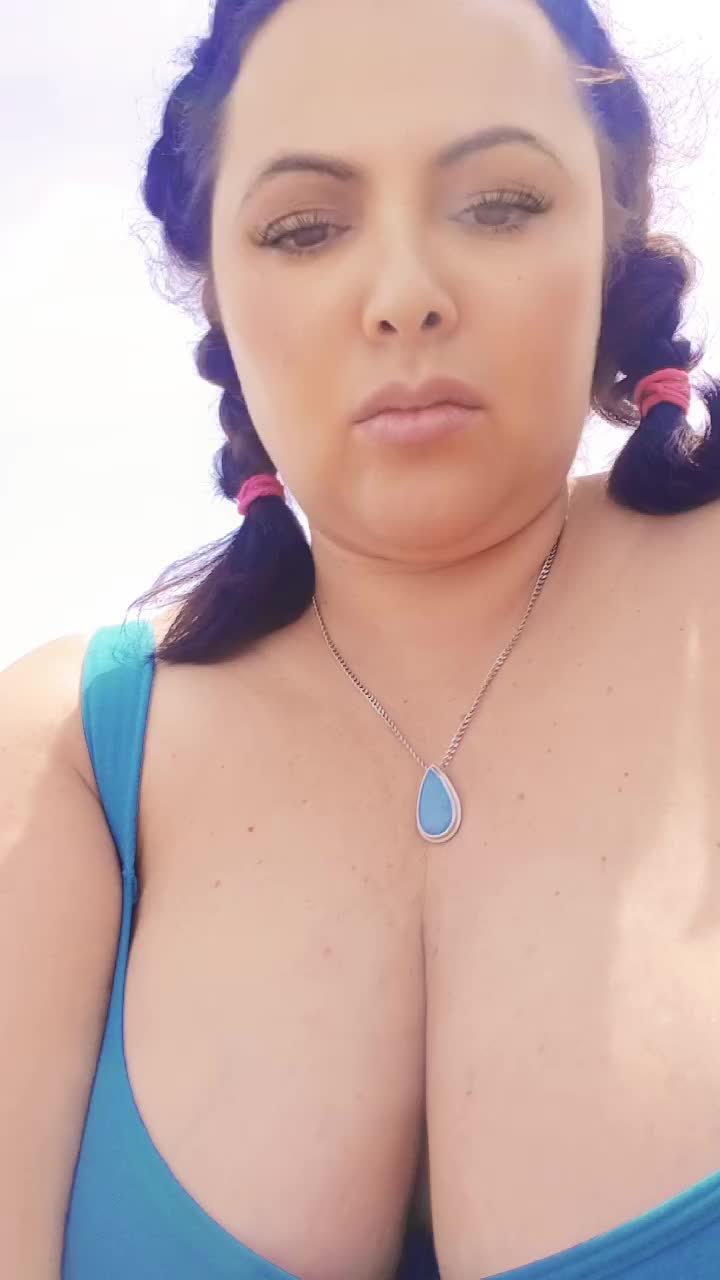 @Carmen De Rovertis