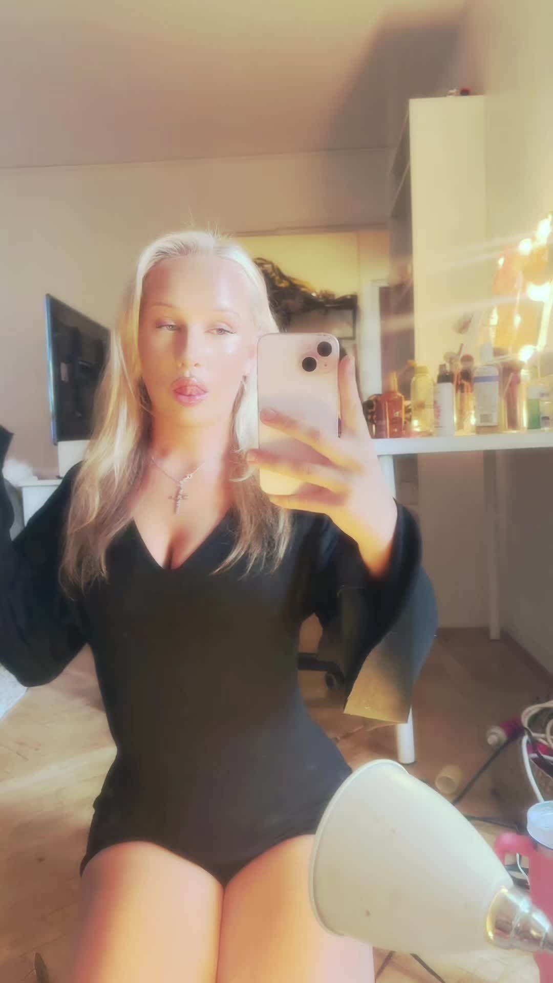 @yrmamibadgalllminauu
