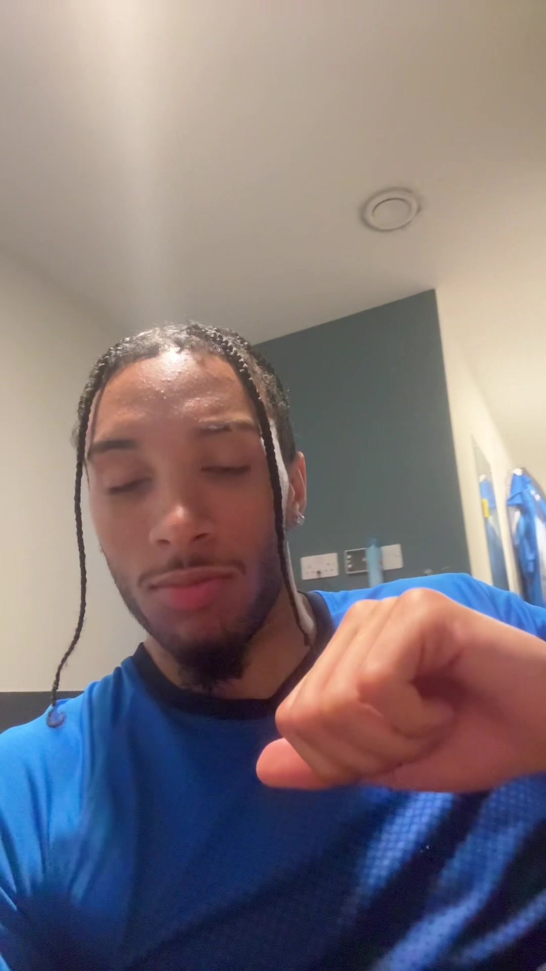 @shyracksss