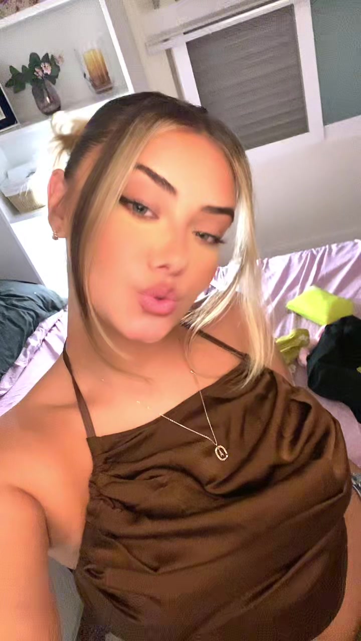 @𝑨𝒍𝒃𝒂 𝑴𝒐𝒍𝒊𝒏a