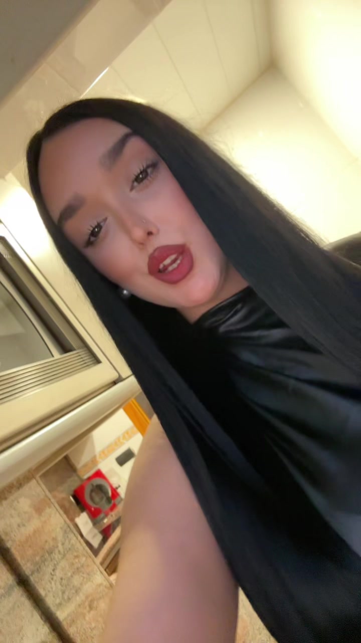 @yeniamartiiin