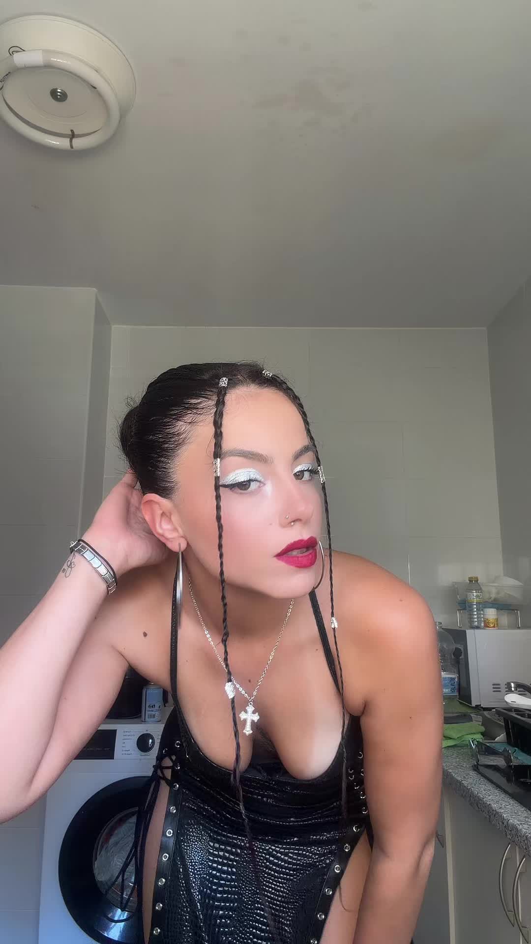 @Ale🦂