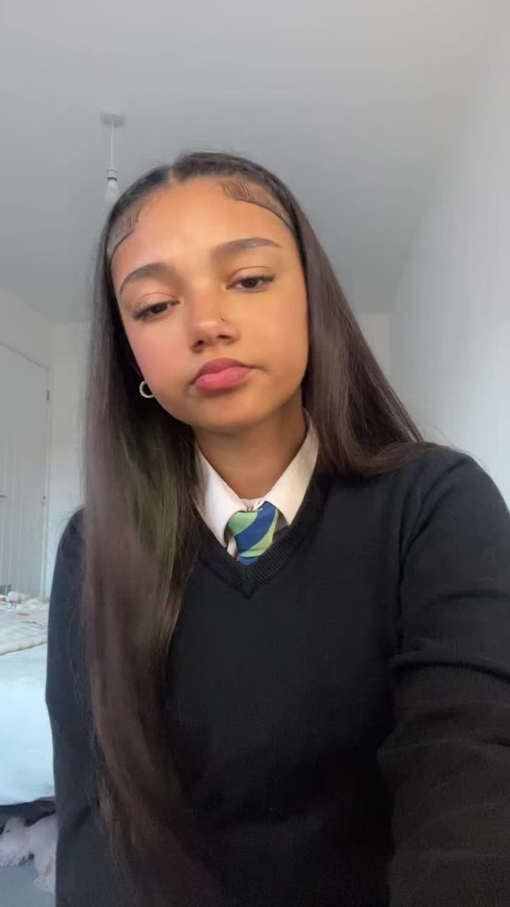 @🦄