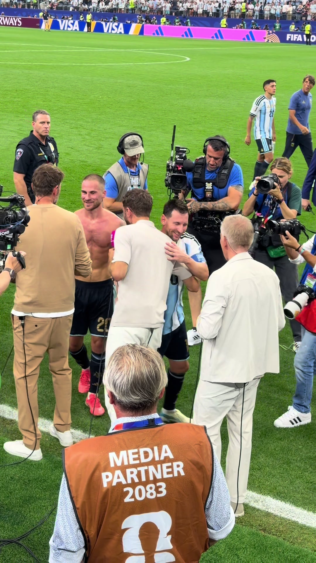 @Thomas Müller