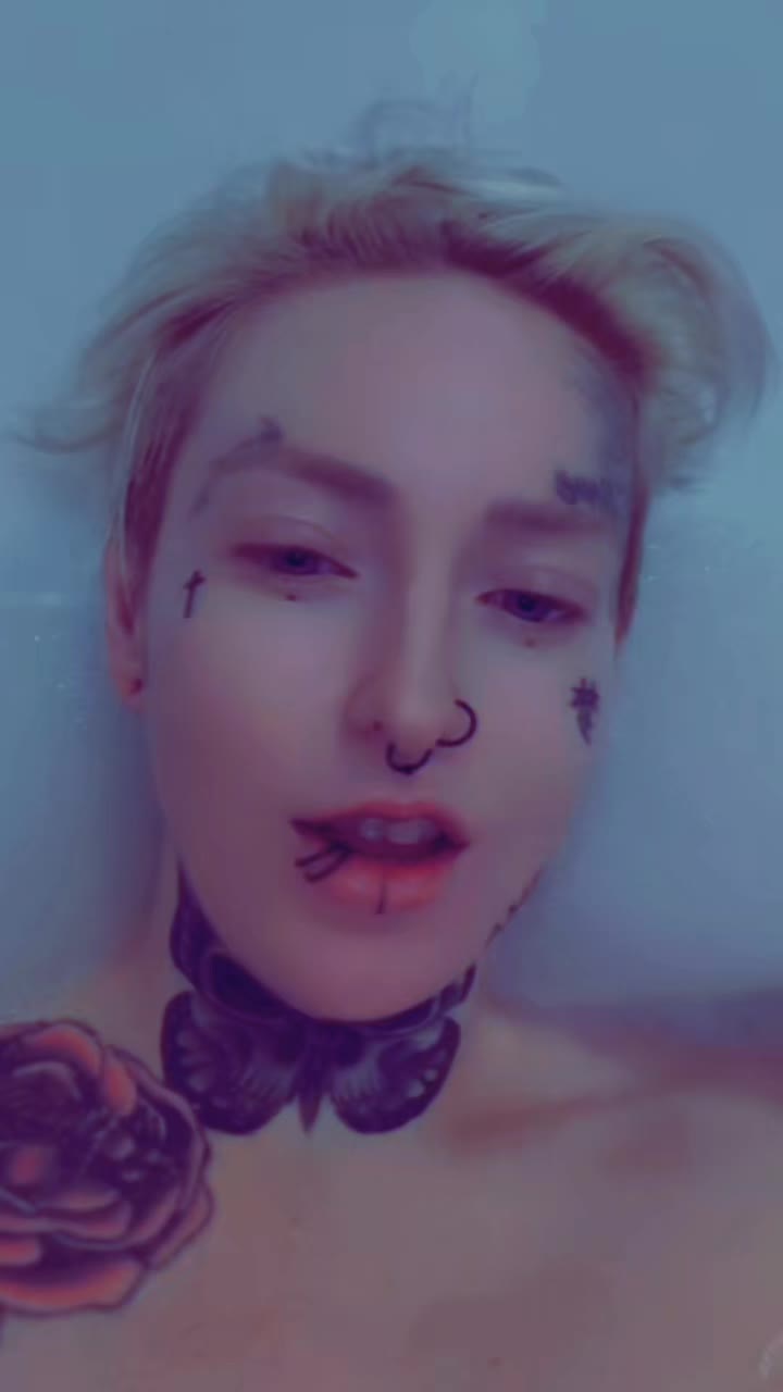 @galaxxygirl_