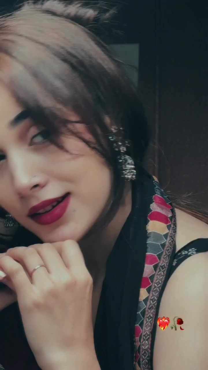@ItsReenaKhan 🔥 👑