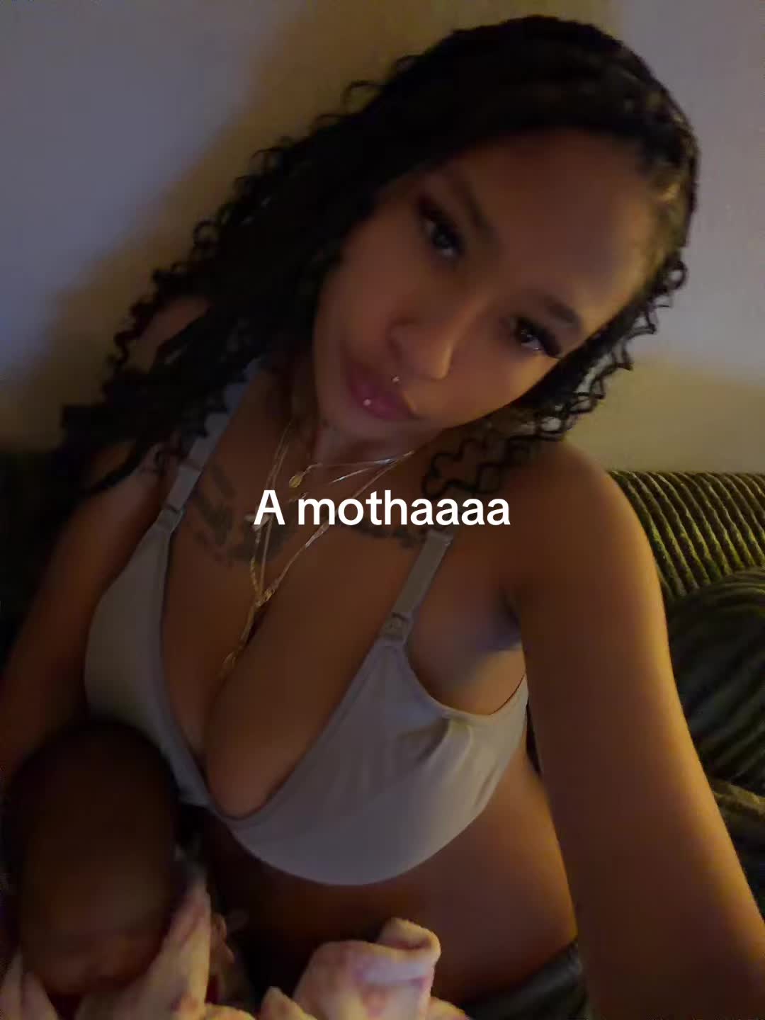 @Girlsl0veliyah