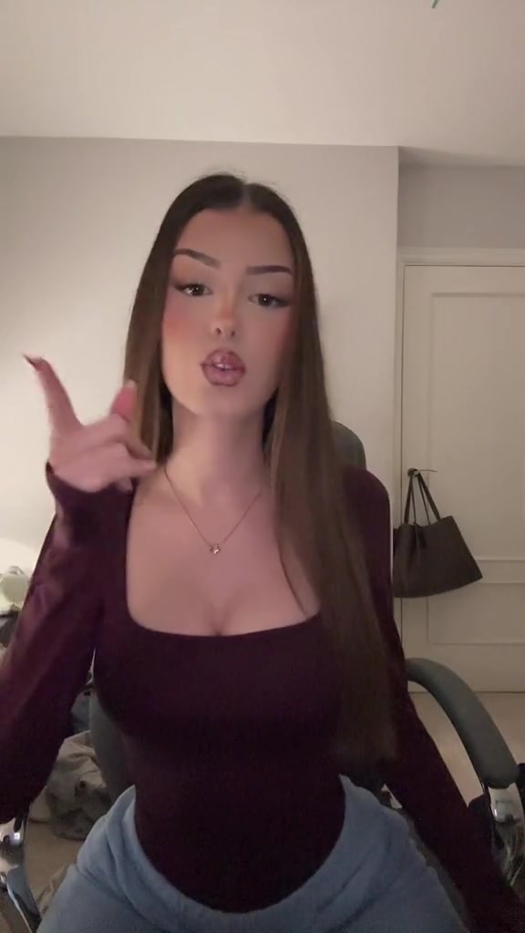 @annitaa_555