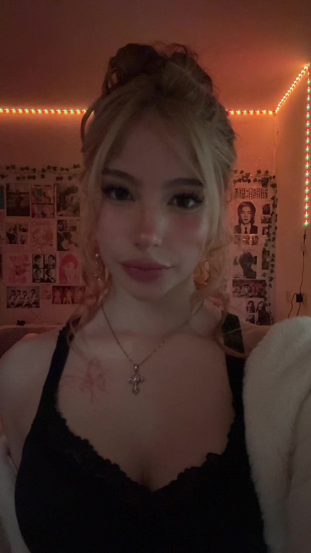 @thay⋆ ✩˚。⋆