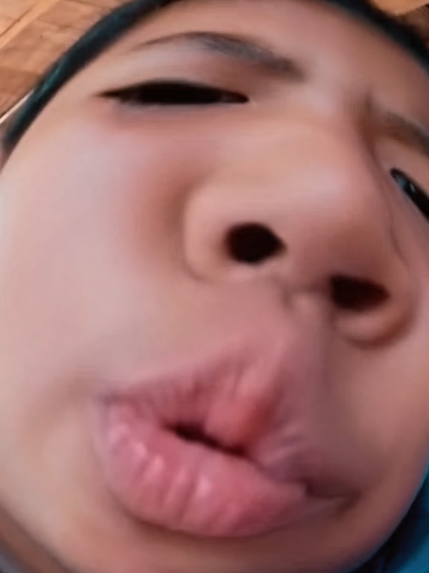 @ขนมปังเน่า🤮🤪