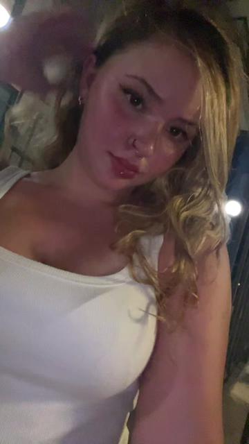 @👑