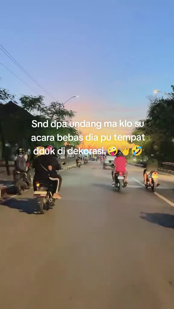 @πiko