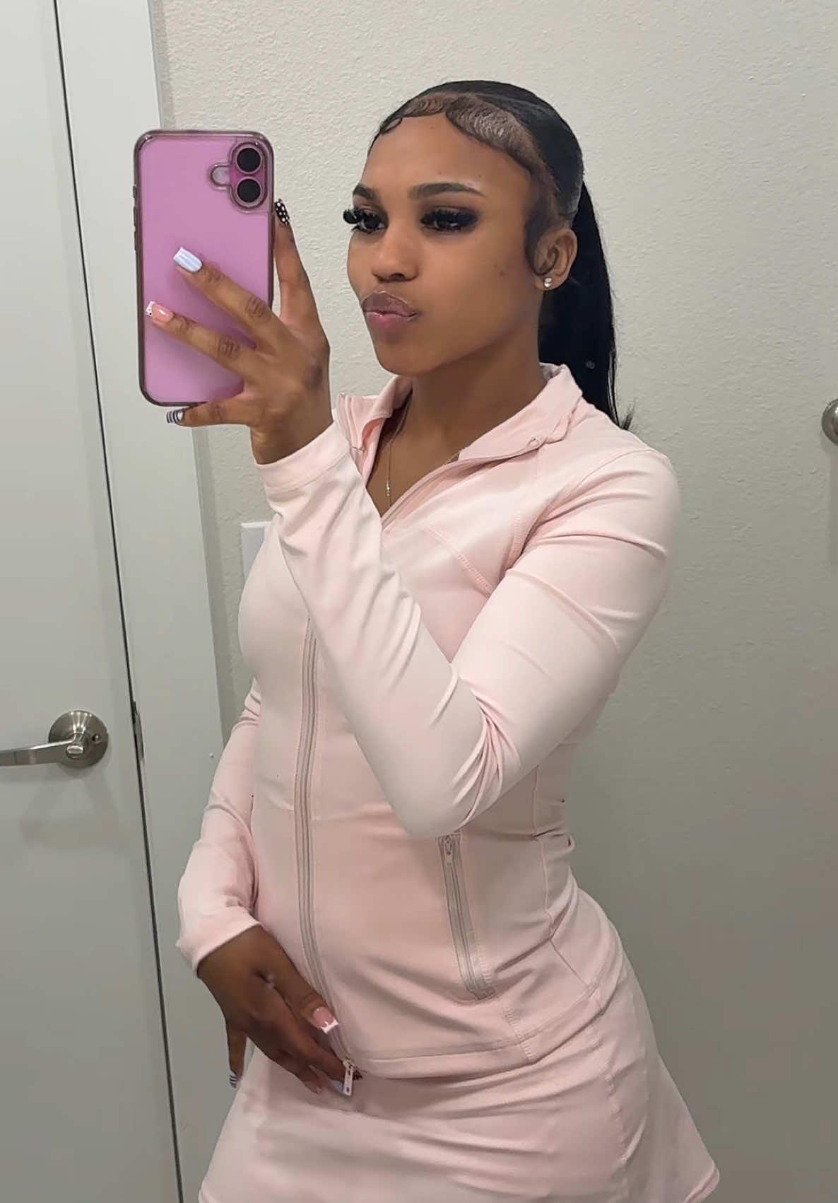 @Dontamia