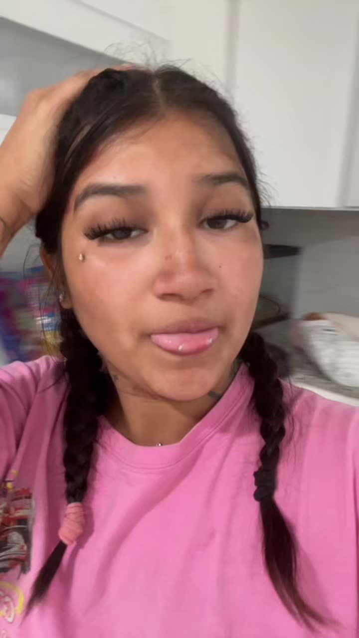 @Leslie_beth