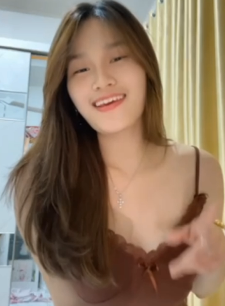 @￴