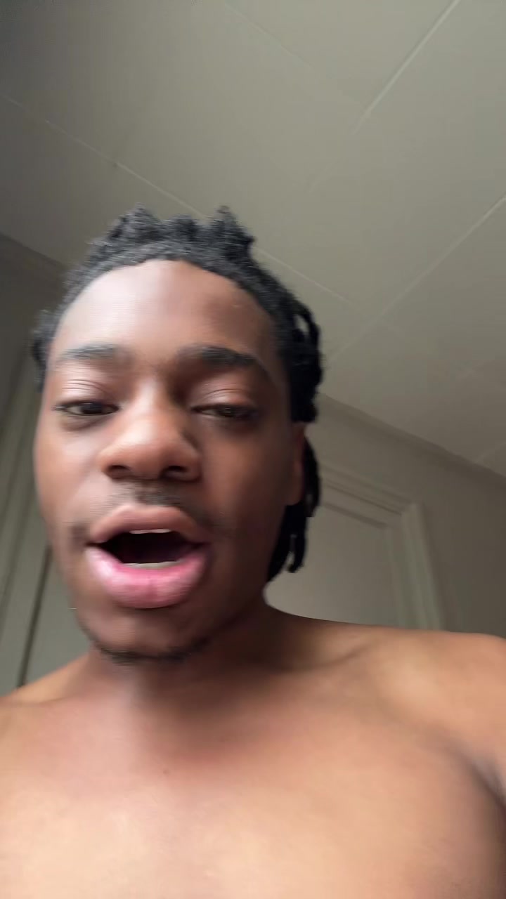 @Free Slapz 👋🏾