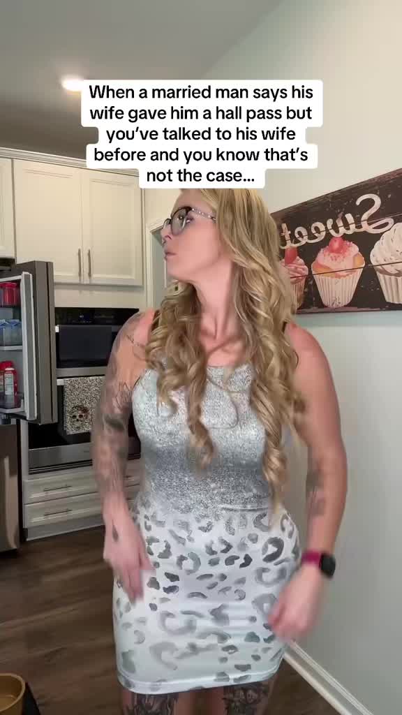 @that_blonde_wife