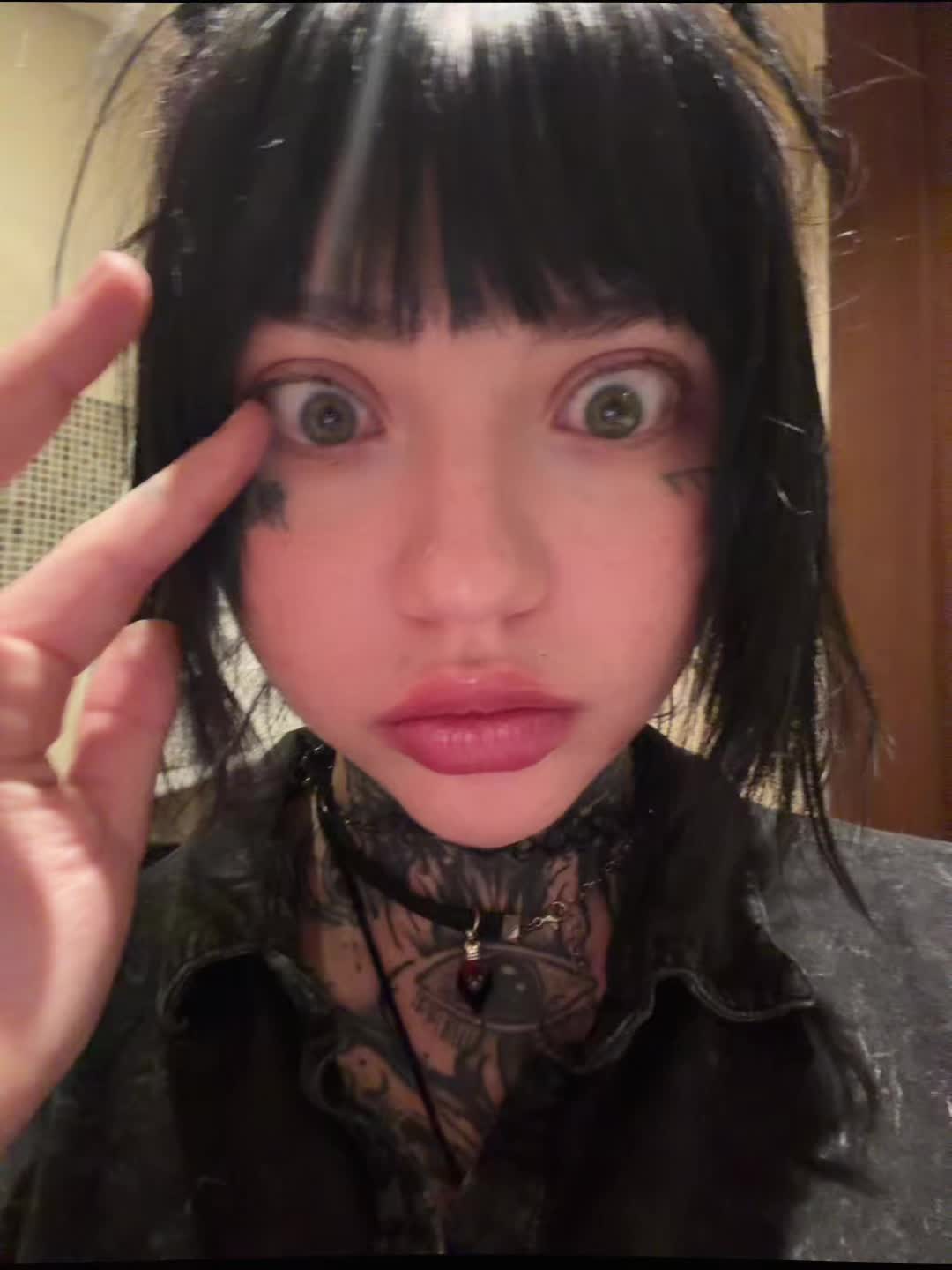 @mothertriplex
