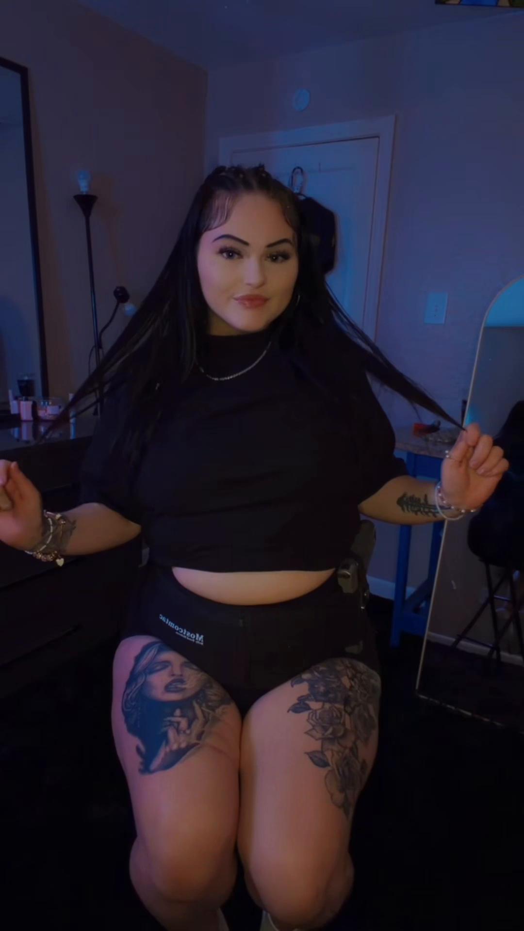 @honeylove100_