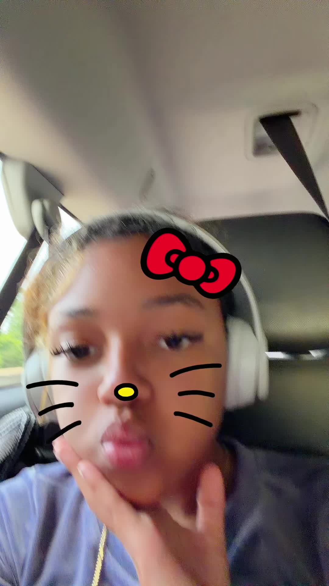 @𝐋𝐢𝐠𝐡𝐭𝐬𝐤𝐢𝐧𝐐𝐮𝐞𝐞𝐧😍