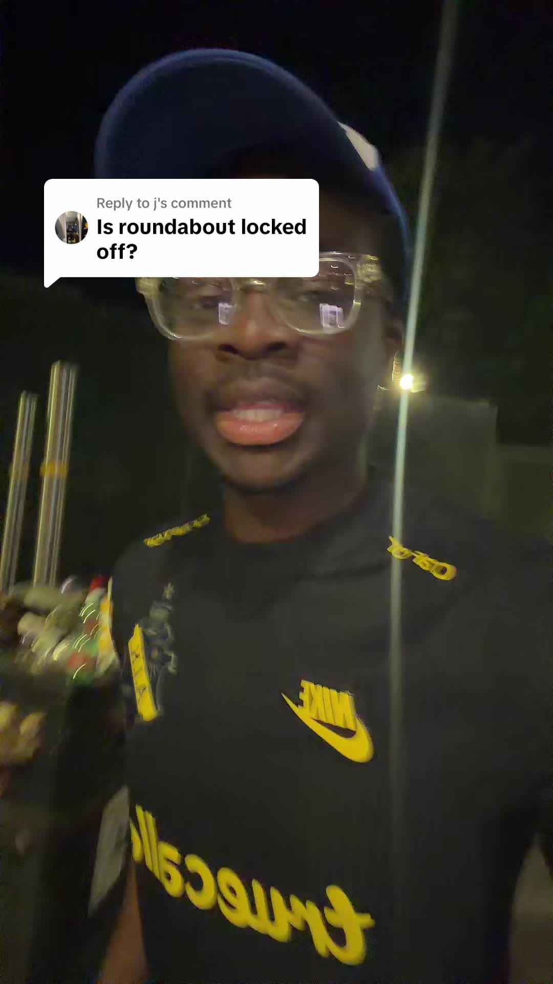 @2.ade