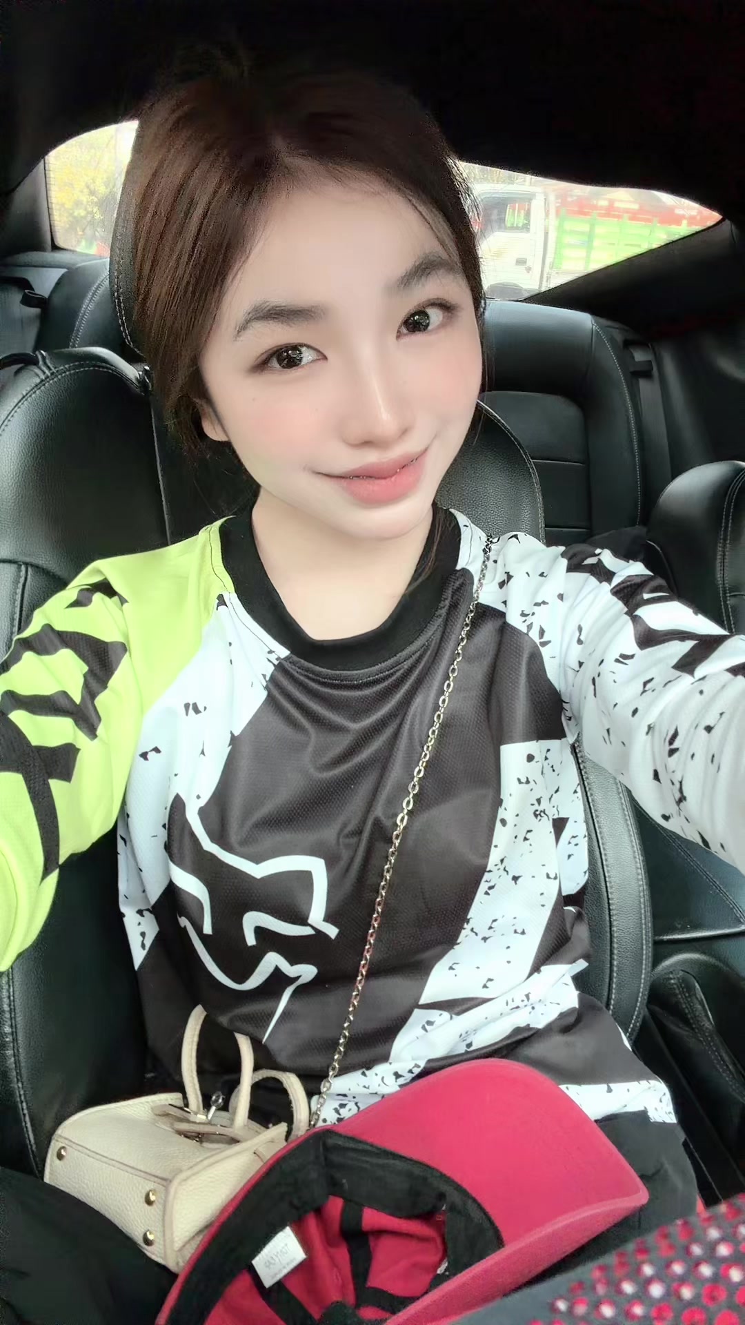 @AH JU