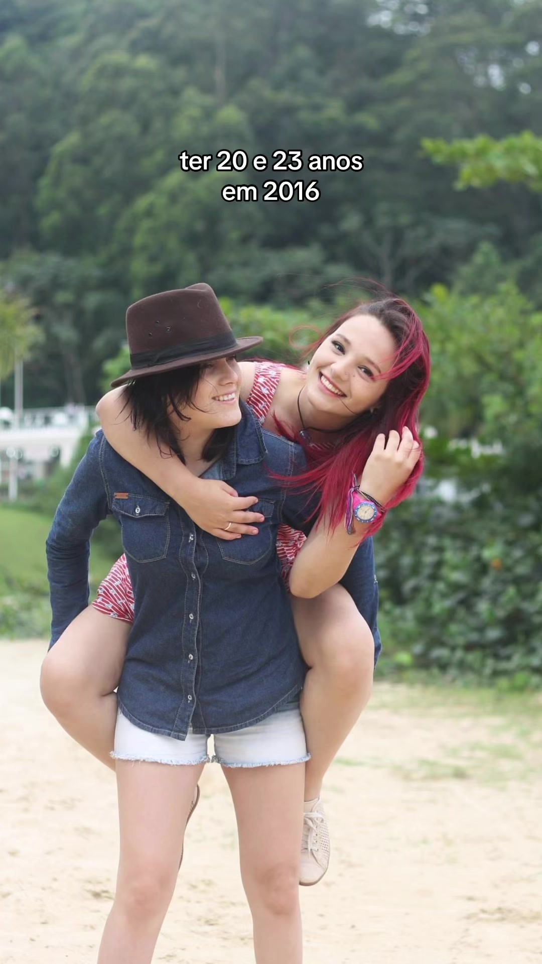 @Flávia e Júlia