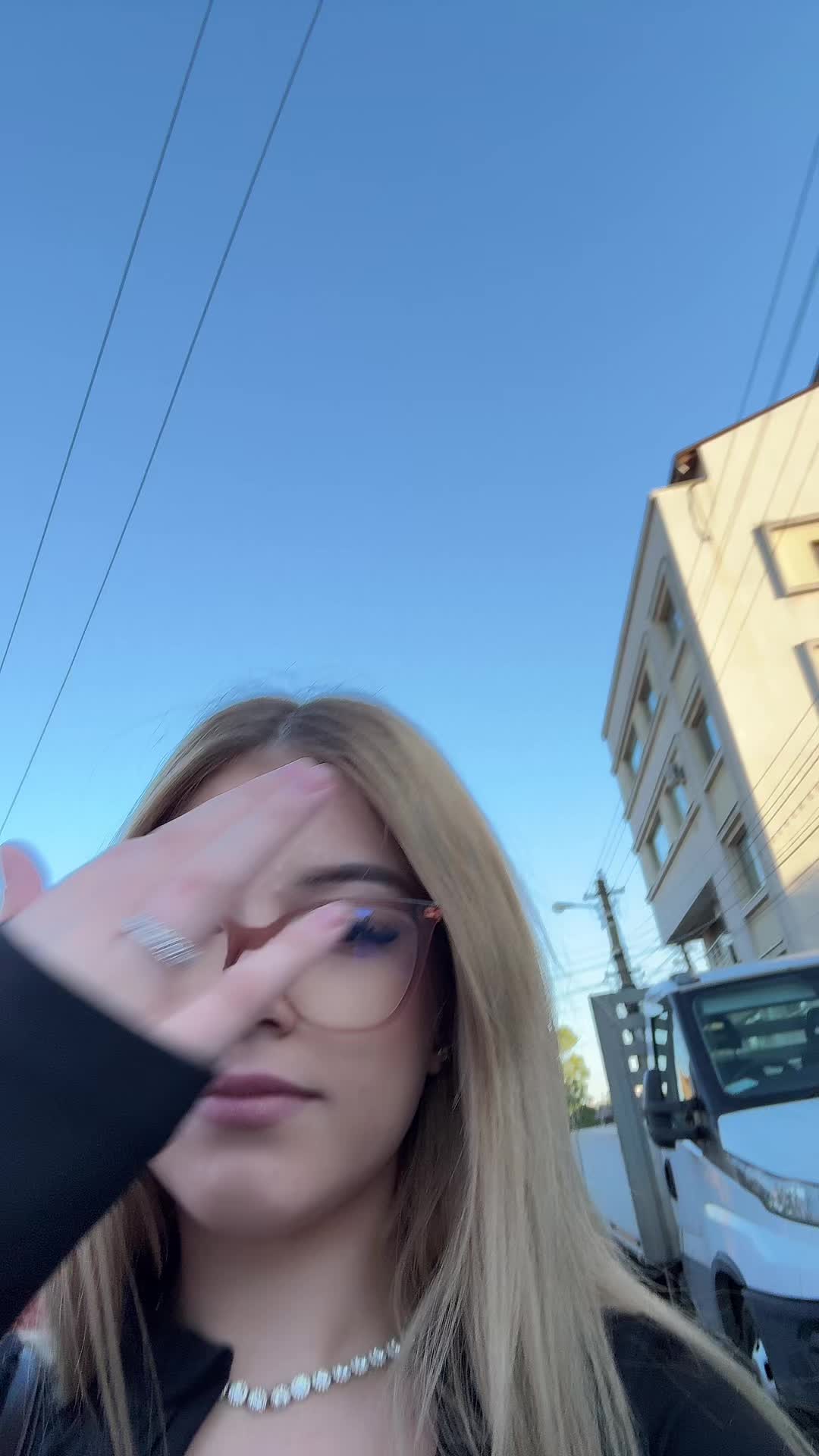 @Zahide de România😈