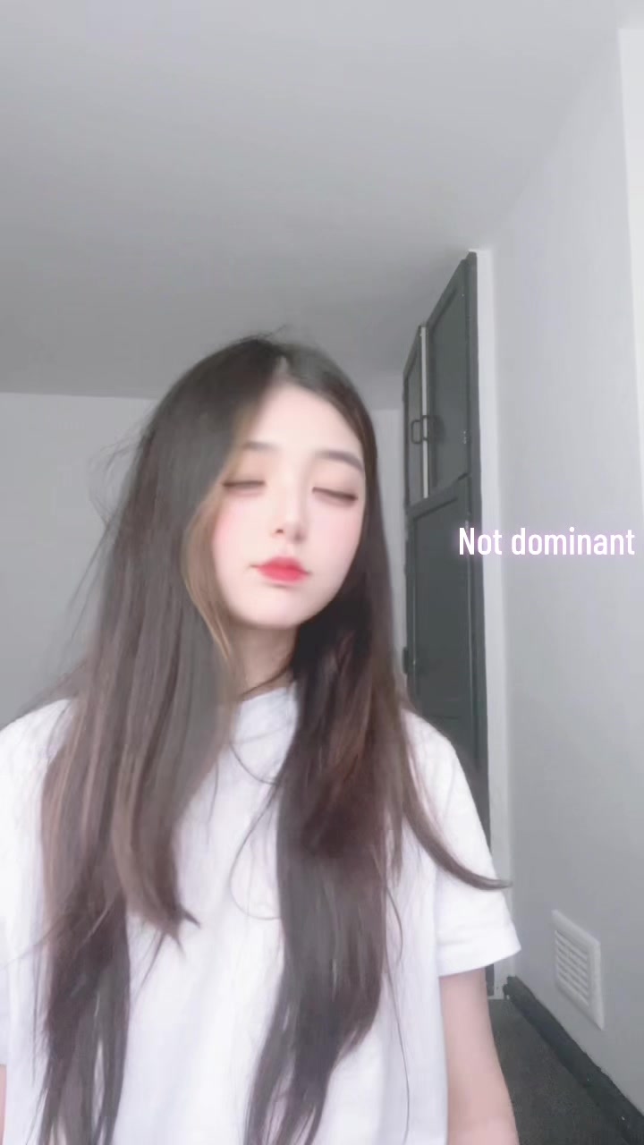 @𝑬 ୨୧