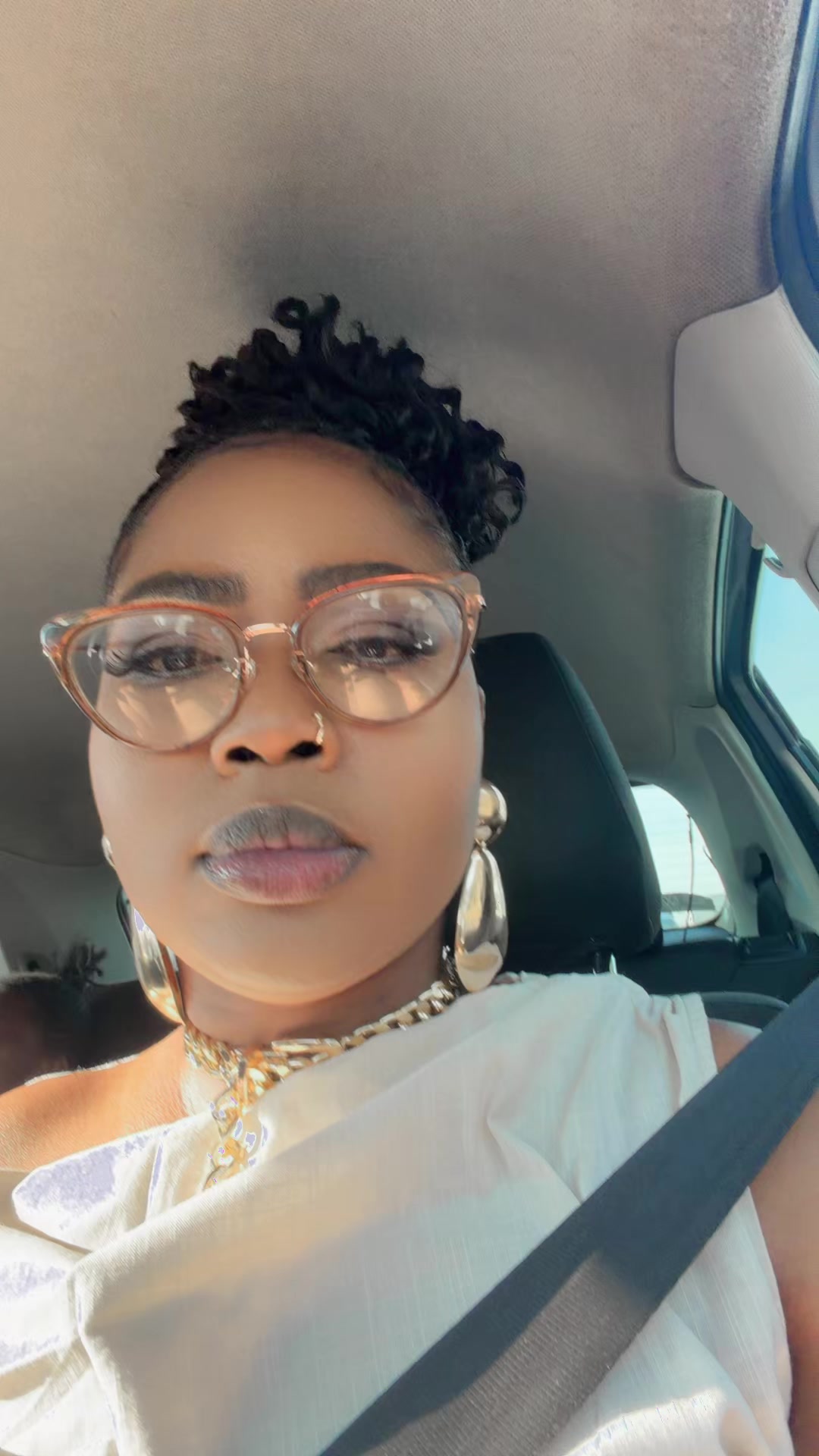 @kholomalele