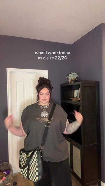 @Jessica Lynn🍒