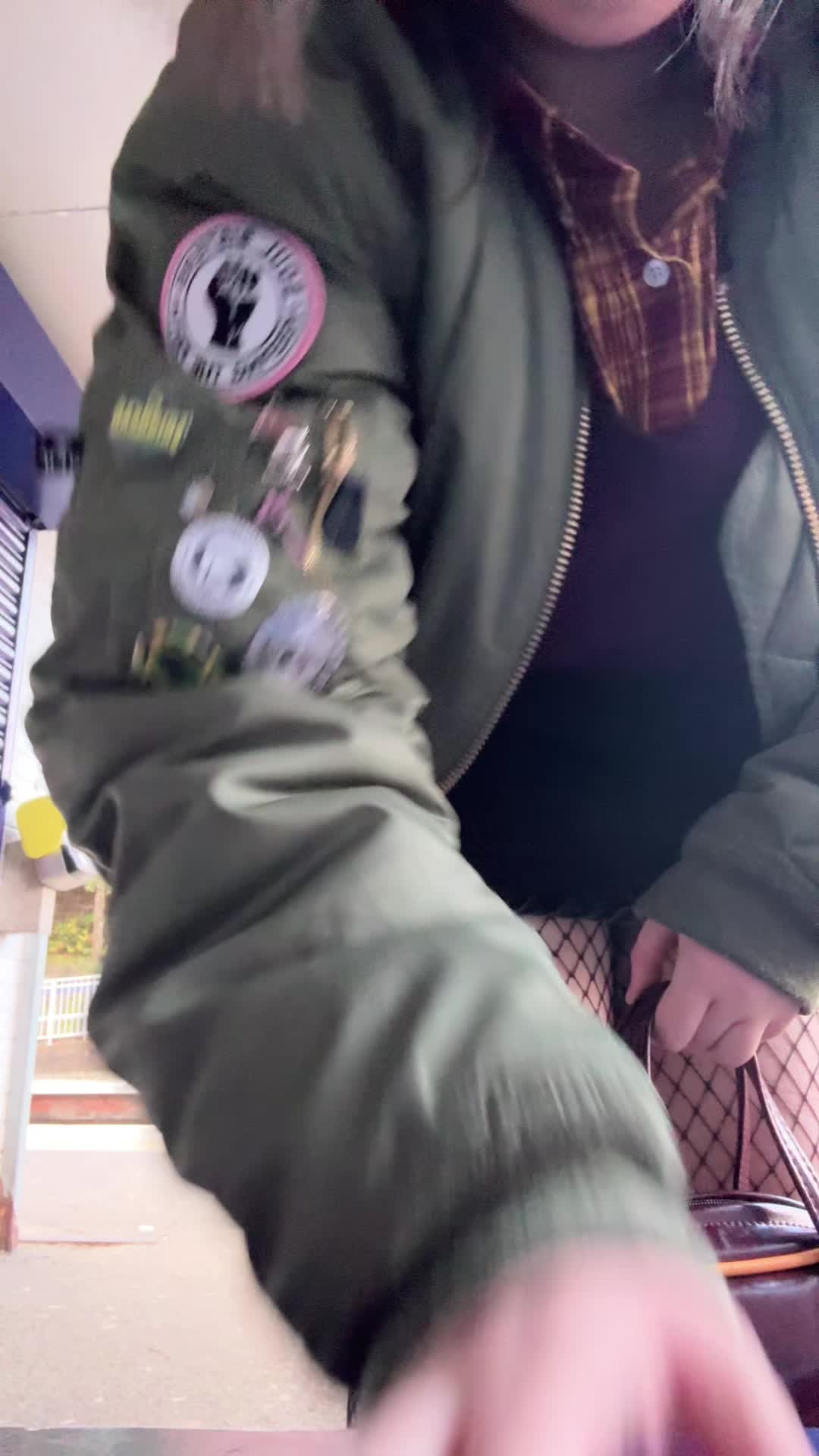 @ella003x