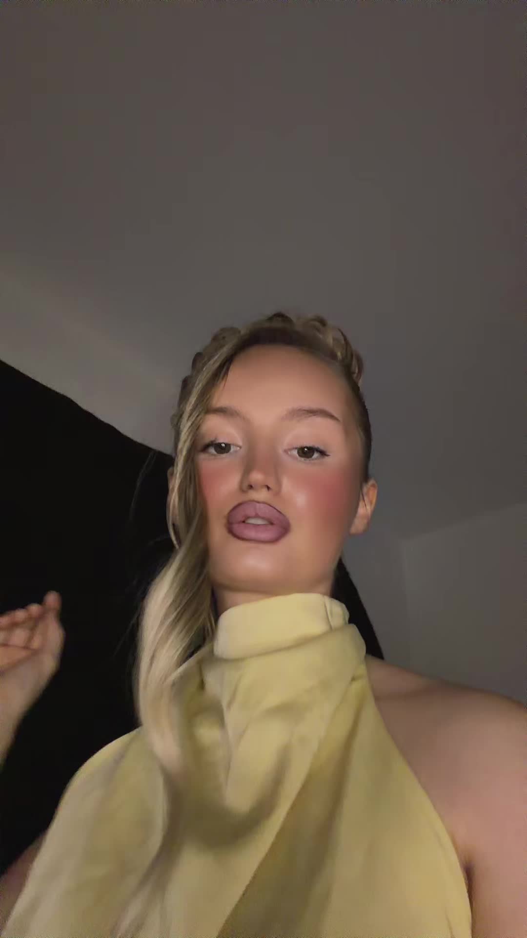 @C 🥥🍸