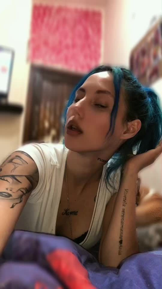 @shana_420_