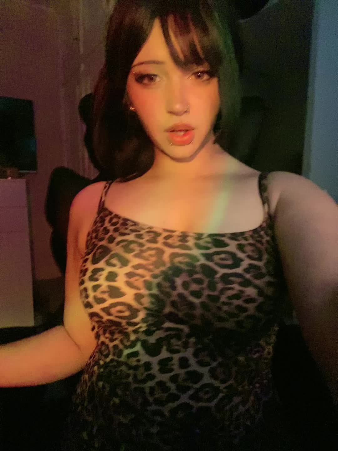 @Ivyy