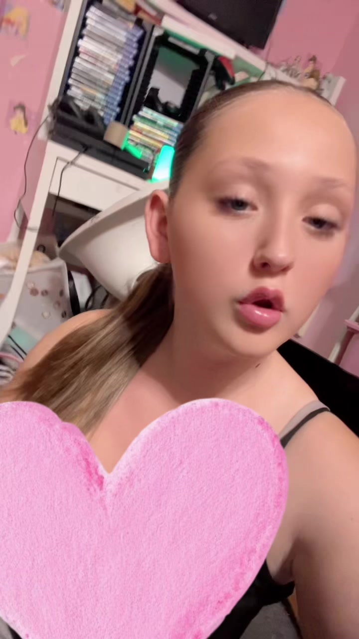 @Elizabella