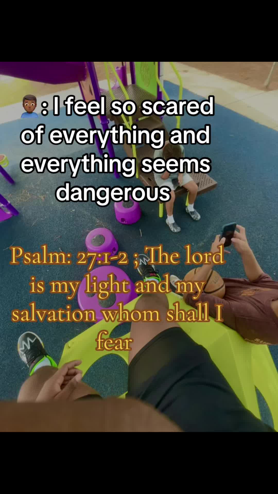 @⃟