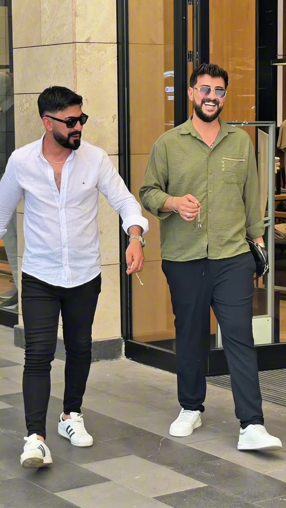 @Rojvandemir